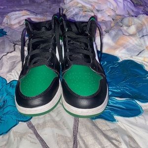 Pine Green Jordan 1’s